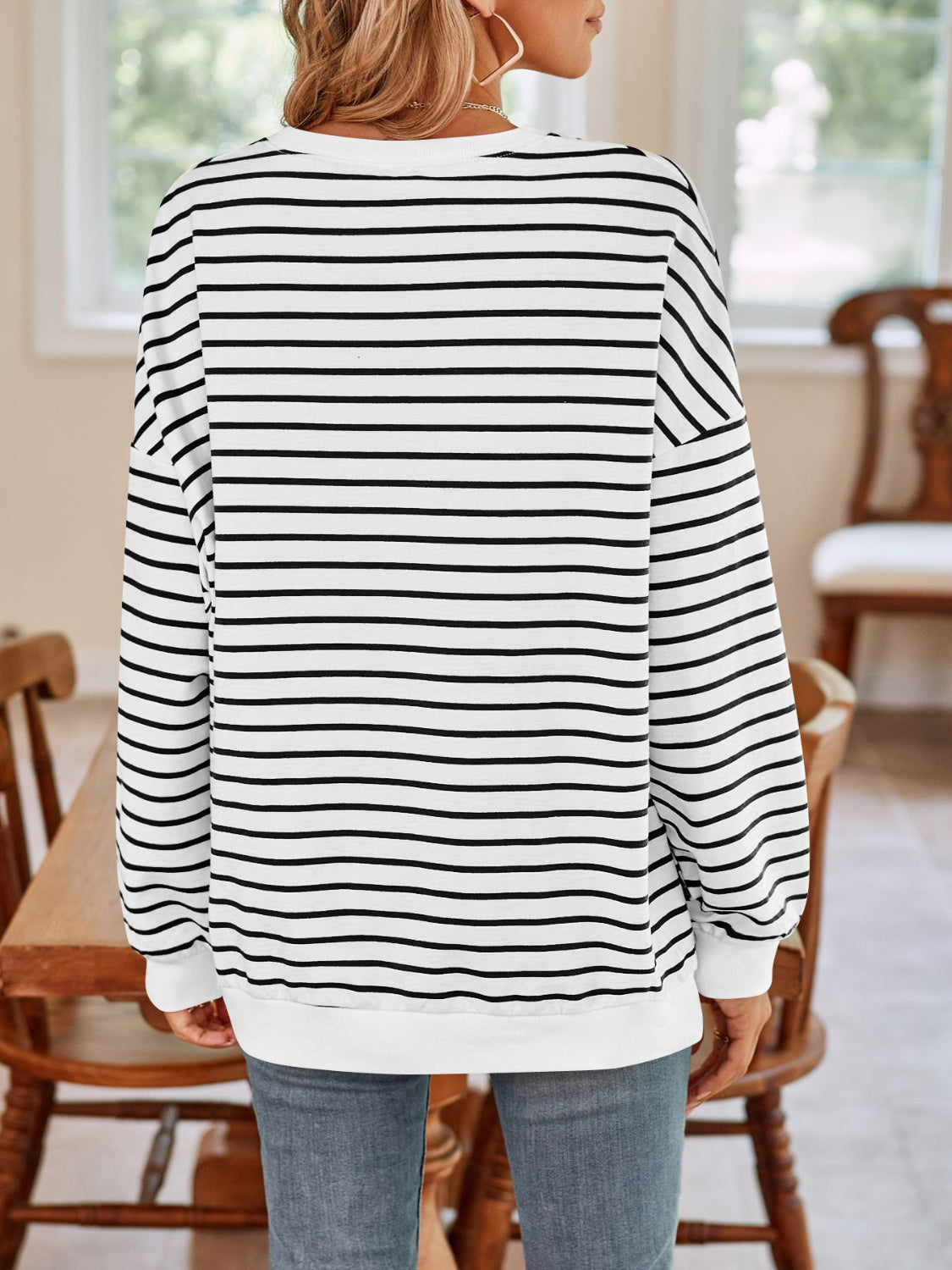 Lovelet Striped Round Neck Long Sleeve Sweatshirt